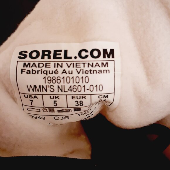 Sorel Faux Shearing Winter Boots - Picture 13 of 13